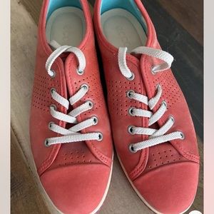 Ecco Red Leather Insole Sneakers Size 10.5 US / 41 EU